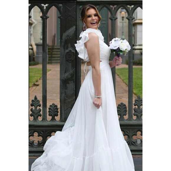 MAC DUGGAL Rosette Chiffon Cutout Empire Waist Gown in White Size US 8 - Picture 3 of 12